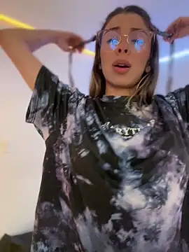 AmmyCollinsW online show from October 10, 8:52 pm