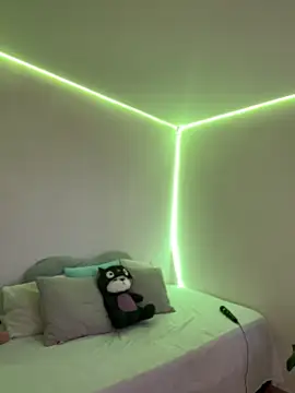 AmmyCollinsW online show from February 27, 10:21 pm