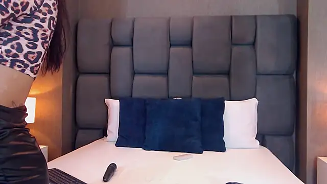 SophieWolkman online show from February 27, 7:37 pm