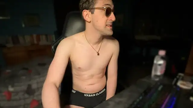 Stefisexy91 online show from October 25, 5:30 pm