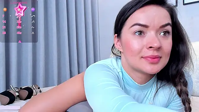 lennabell online show from February 9, 3:45 pm