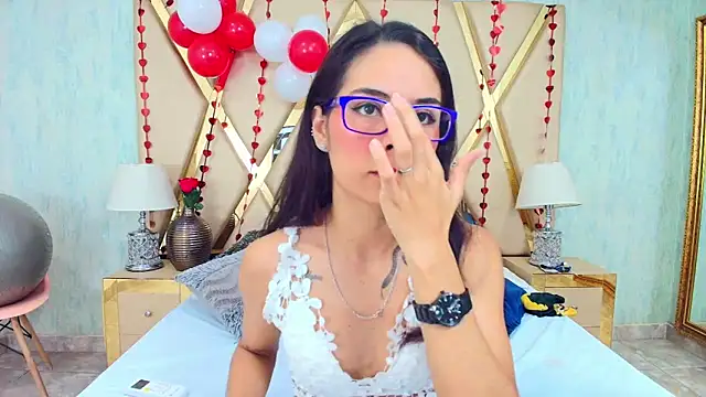 NicoleEsposito online show from February 20, 1:25 am