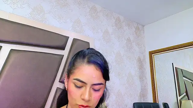 Snapshot of NicoleEsposito chatting on June 3, 2:33 pm NicoleEsposito online show from June 3, 2:33 pm