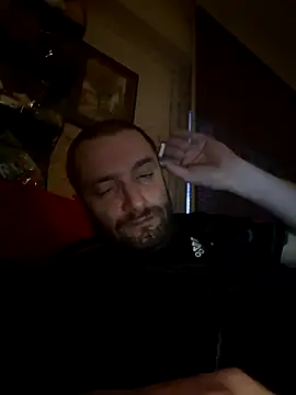 Snapshot of Zlyzloba21 chatting on February 11, 5:56 am Zlyzloba21 online show from February 11, 5:56 am