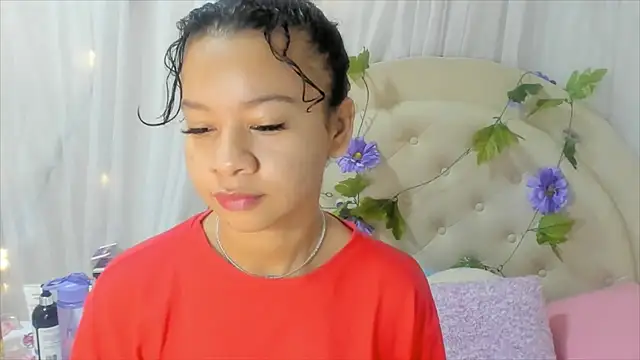 Snapshot of brithany_rousee chatting on December 30, 12:09 pm brithany rousee online show from December 30, 12:09 pm
