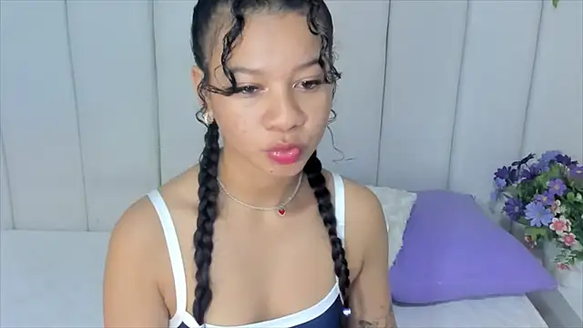 Snapshot of brithany_rousee chatting on February 11, 10:28 pm brithany rousee online show from February 11, 10:28 pm