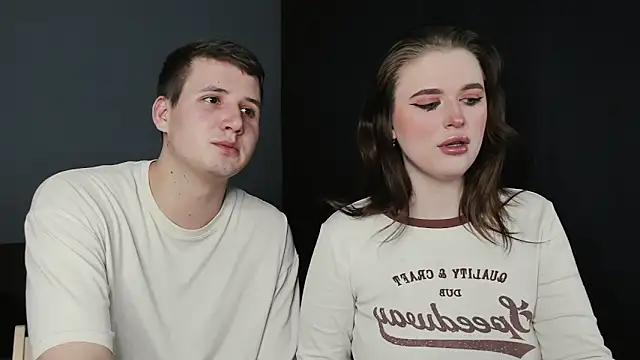 Snapshot of Pinku_kitsune chatting on March 12, 10:07 pm Pinku kitsune online show from March 12, 10:07 pm