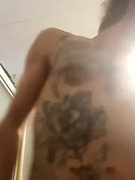 Snapshot of luke_thighwalker2469 chatting on December 8, 5:44 pm luke thighwalker2469 online show from December 8, 5:44 pm