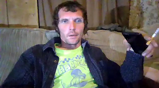 Snapshot of luke_thighwalker2469 chatting on December 20, 5:57 am luke thighwalker2469 online show from December 20, 5:57 am