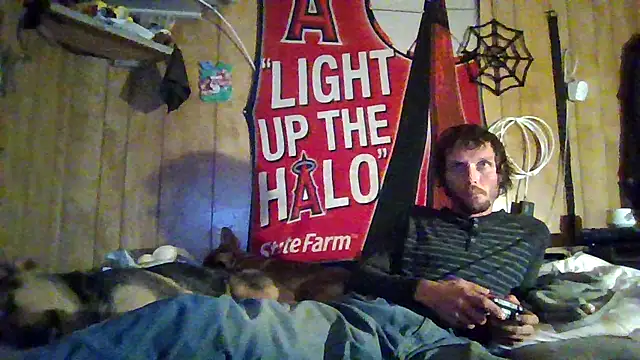 Snapshot of luke_thighwalker2469 chatting on January 5, 8:32 am luke thighwalker2469 online show from January 5, 8:32 am