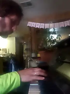 Snapshot of luke_thighwalker2469 chatting on February 15, 6:23 pm luke thighwalker2469 online show from February 15, 6:23 pm