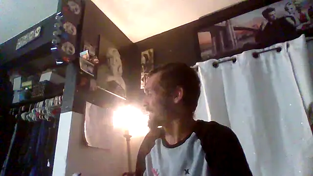 Snapshot of luke_thighwalker2469 chatting on October 26, 2:50 am luke thighwalker2469 online show from October 26, 2:50 am