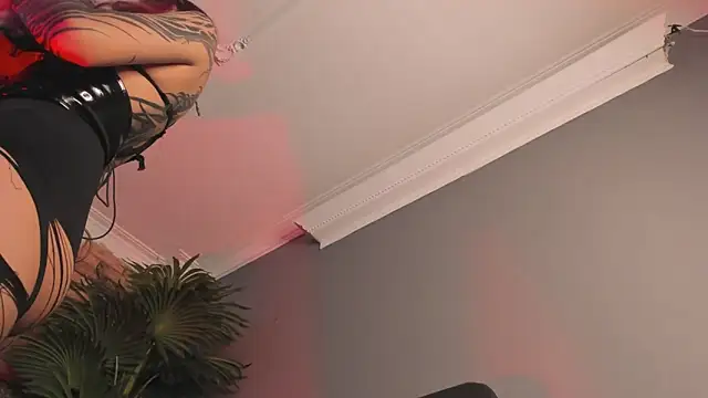 ALICEPOIXXXON online show from September 28, 11:54 pm