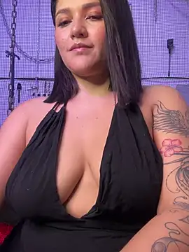 Snapshot of yey_bdsm chatting on January 9, 2:22 am yey bdsm online show from January 9, 2:22 am