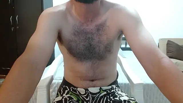 Snapshot of antony_bigdick_ chatting on July 27, 2:40 am antony bigdick online show from July 27, 2:40 am