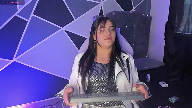 alyssa magiic online show from April 13, 5:18 pm