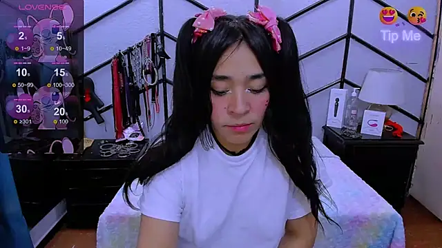 AlanaLuck online show from March 3, 7:06 pm