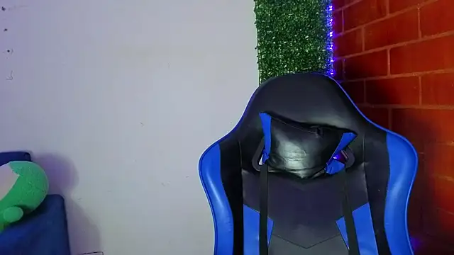 Demitryo online show from April 18, 3:32 am