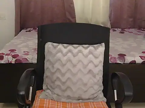 Snapshot of sanam_rose chatting on December 29, 6:24 am sanam rose online show from December 29, 6:24 am