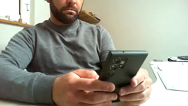 Snapshot of LordRocco69 chatting on March 18, 6:25 am LordRocco69 online show from March 18, 6:25 am