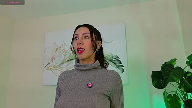 luna willians online show from March 30, 12:28 pm