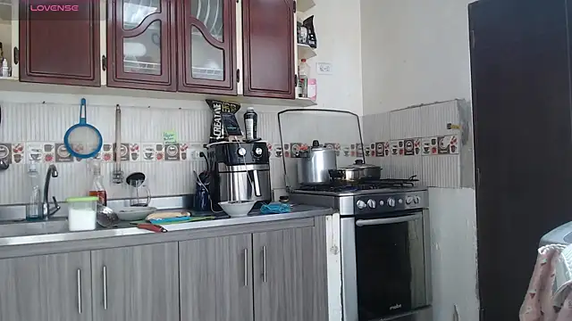 Nanna and Balder online show from February 27, 7:47 pm