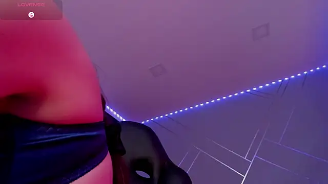 Snapshot of Ich_Bin_Julia chatting on February 5, 6:37 pm Ich Bin Julia online show from February 5, 6:37 pm