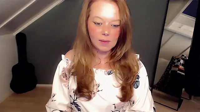 roxanna24 online show from March 30, 7:59 pm