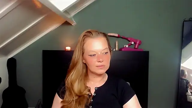 roxanna24 online show from April 26, 7:33 pm