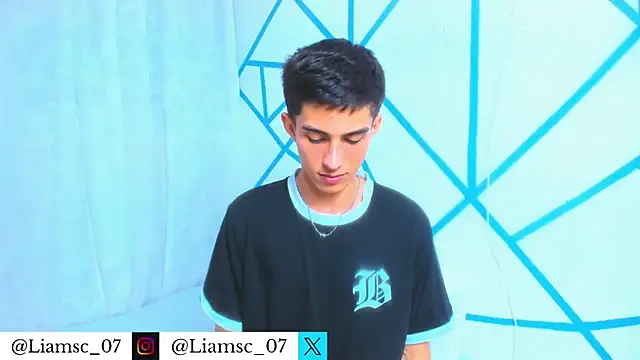 liam scott77 online show from November 6, 10:10 pm