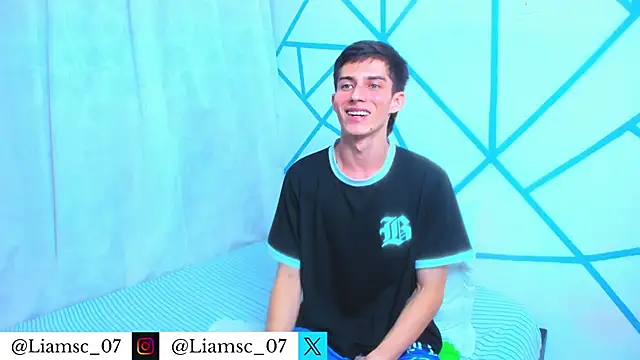 liam scott77 online show from February 6, 10:13 pm