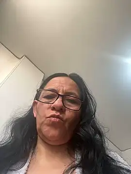 Snapshot of Freya_Artemisa chatting on December 23, 8:36 pm Freya Artemisa online show from December 23, 8:36 pm