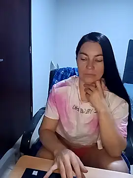 Snapshot of renata_hot1 chatting on February 24, 1:13 am renata hot1 online show from February 24, 1:13 am
