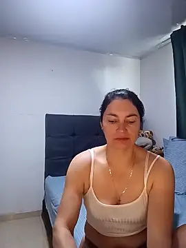 Snapshot of renata_hot1 chatting on March 20, 7:14 pm renata hot1 online show from March 20, 7:14 pm