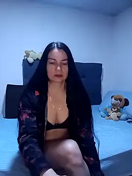 renata hot1 online show from December 15, 11:42 pm