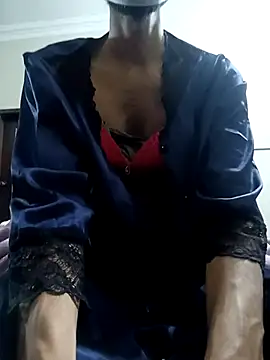 Hornylarka1 online show from November 6, 11:04 pm