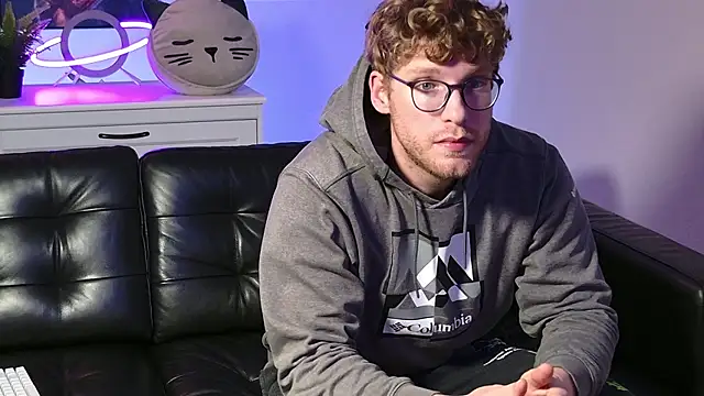 BlueEyedTallGuy94 online show from November 7, 11:38 pm