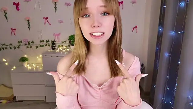 b4by LoL1 online show from March 15, 2:55 pm