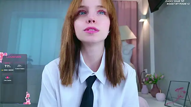 b4by LoL1 online show from October 17, 7:00 am