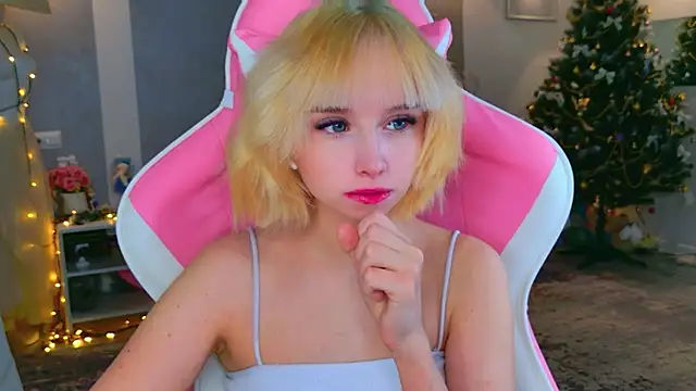 b4by LoL1 online show from January 13, 2:55 pm