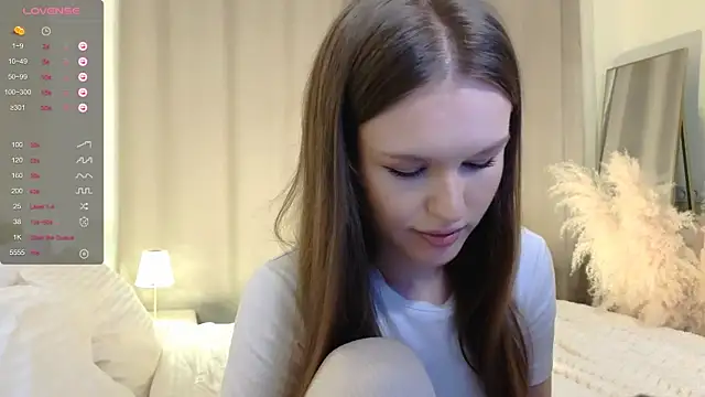 Snapshot of illumiangel chatting on June 12, 9:25 pm illumiangel online show from June 12, 9:25 pm