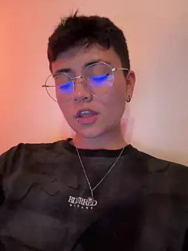 Snapshot of Ashley_Chriss chatting on December 30, 1:48 am Ashley Chriss online show from December 30, 1:48 am