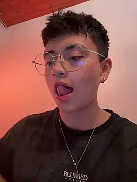 Snapshot of Ashley_Chriss chatting on December 30, 7:37 am Ashley Chriss online show from December 30, 7:37 am