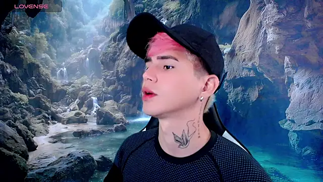 Snapshot of Tayson_Rivers chatting on February 2, 8:07 pm Tayson Rivers online show from February 2, 8:07 pm