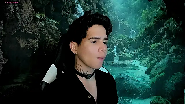 Snapshot of Tayson_Rivers chatting on February 17, 1:24 am Tayson Rivers online show from February 17, 1:24 am