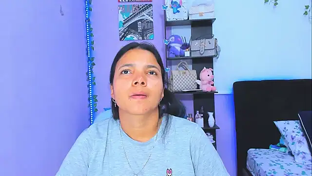 Snapshot of sara_mendez2 chatting on March 5, 11:05 pm sara mendez2 online show from March 5, 11:05 pm