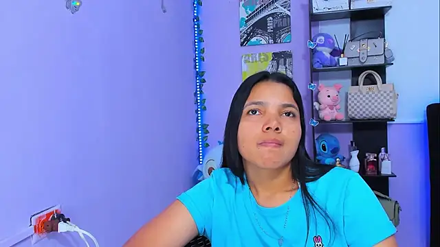 Snapshot of sara_mendez2 chatting on March 7, 7:38 pm sara mendez2 online show from March 7, 7:38 pm