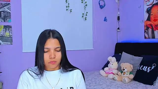 Snapshot of sara_mendez2 chatting on March 13, 11:27 pm sara mendez2 online show from March 13, 11:27 pm