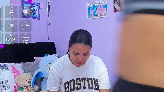 Snapshot of sara_mendez2 chatting on September 18, 12:12 am sara mendez2 online show from September 18, 12:12 am