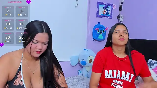 Snapshot of sara_mendez2 chatting on October 2, 11:34 pm sara mendez2 online show from October 2, 11:34 pm